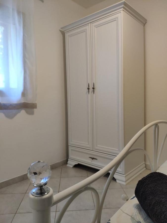Apartment Zdenka Veli Losinj Exterior photo