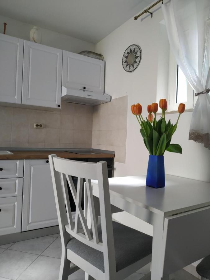Apartment Zdenka Veli Losinj Exterior photo