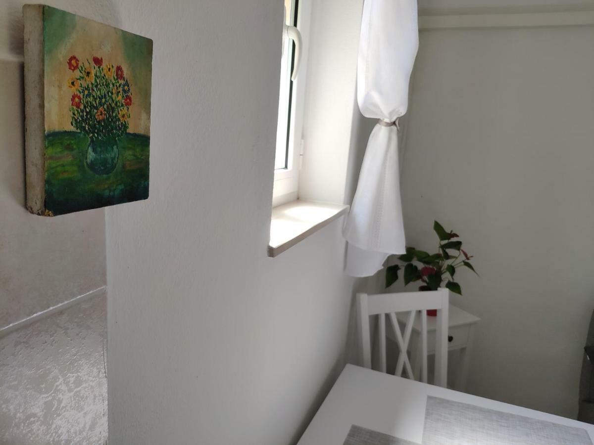 Apartment Zdenka Veli Losinj Exterior photo